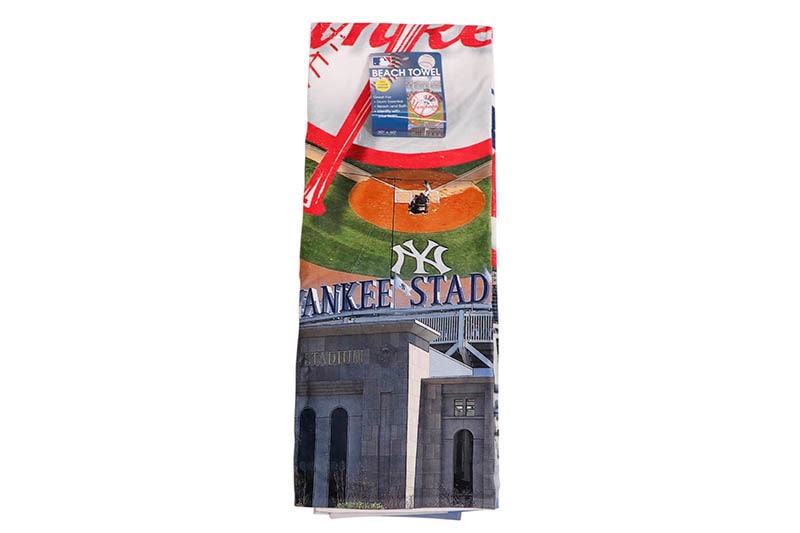 WINCRAFT NEW YORK YANKEES YANKEE STADIUM SPECTRA BEACH TOWEL A2524907