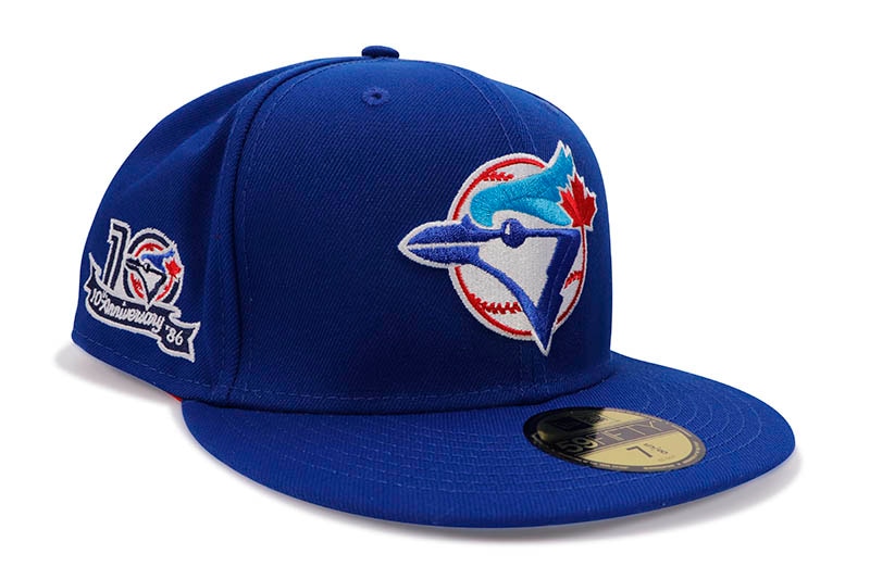 NEW ERA x HAT CLUB SILKY TORONTO BLUE JAYS 59FIFTY FITTED CAP (10TH ANNIVERSARY CUSTOM SIDE PATCH/GREY UNDER VISOR/ROYAL)