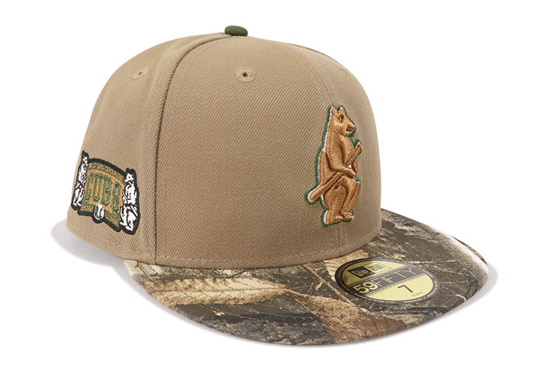 NEW ERA CHICAGO CUBS 59FIFTY FITTED CAP (WESTSIDE LOGO CUSTOM SIDE PATCH/GREY UNDER VISOR/KHAKI REAL TREE)