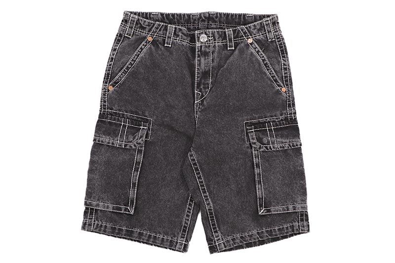 TRUE RELIGION VINNY BIG T DENIM CARGO SHORT (109403:BULLET BLACK WASH)
