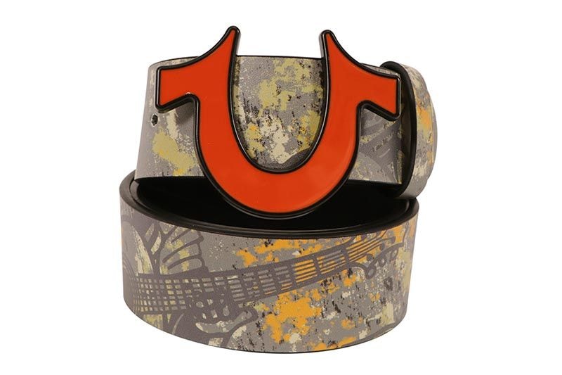TRUE RELIGION CAMO PRINT HORSESHOE BUCKLE BELT (TR3066:CAMO)
