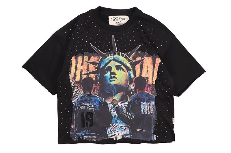 BKYS LIFE IS A FESTIVAL CROPEED TEE (T1355:BLACK)