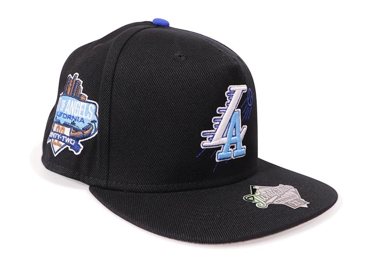 TWNTY TWO LA CITY OF ANGELS SNAPBACK CAP (BLACK)