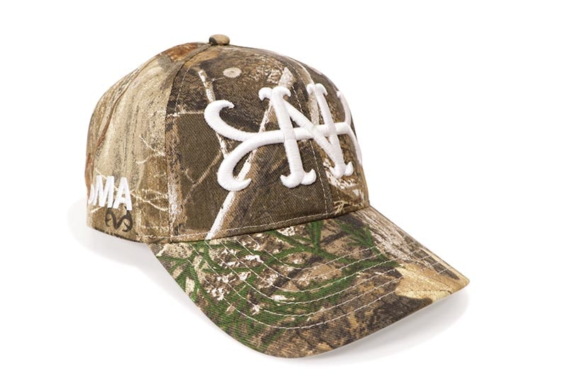 oMA STUDIOS NY QUEENS HAT (REALTREE CAMO)