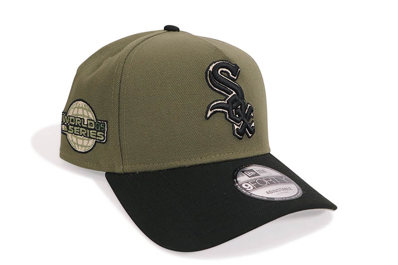 NEW ERA CHICAGO WHITE SOX 9FORTY AF ADJUSTABLE CAP (2005 WORLD SERIES SIDE PATCH/GREY UNDER VISOR/OLIVE BLACK)