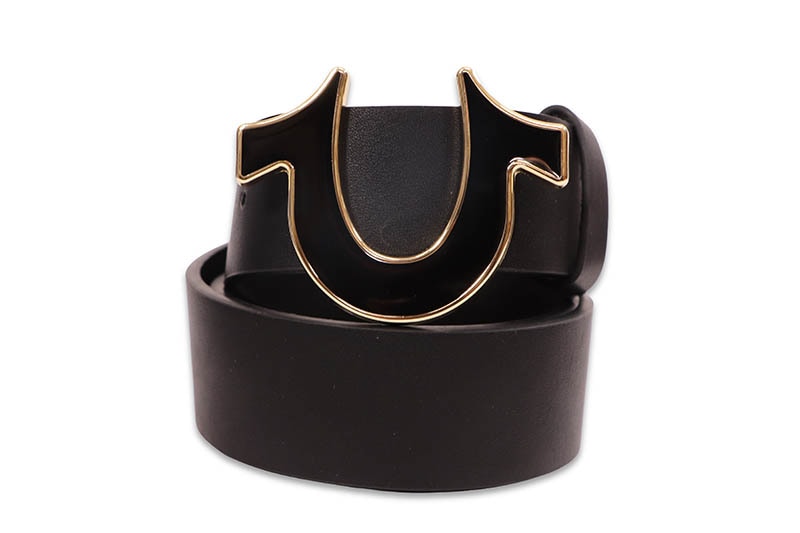 TRUE RELIGION HORSESHOE BUCKLE BELT (TR301017:BLACK GOLD)