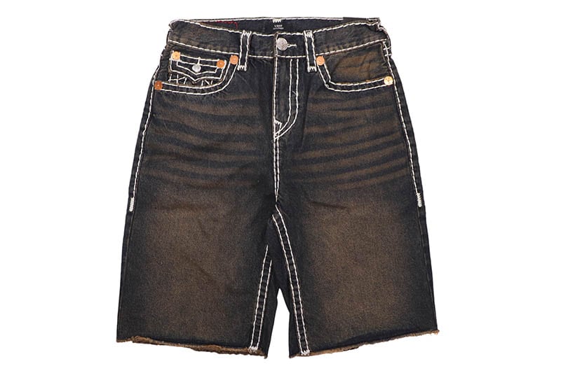 TRUE RELIGION VINNY SUPER T FRAYED HEM FLAP ULTRA BAGGY SHORT