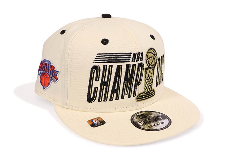 NEW ERA NEW YORK KNICKS 9FIFTY SNAPBACK CAP (NBA 25-26 CHAMPIONS