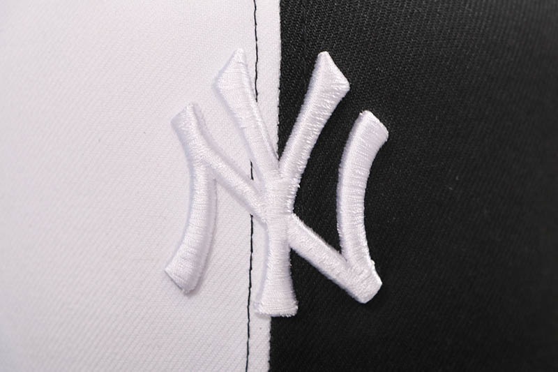 NEW ERA NEW YORK YANKEES 9FIFTY SNAPBACK CAP (25TH ANNIVERSARY SIDE PATCH/GREY UNDER VISOR/WHITE PINWHEELS)