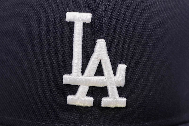 NEW ERA LOS ANGELES DODGERS 59FIFTY FITTED CAP (2024 WORLD SERIES CHAMPIONS SIDE PATCH/GREY UNDER VISOR/NAVY)
