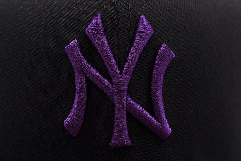 NEW ERA NEW YORK YANKEES 59FIFTY FITTED CAP (75th WORLD SERIES CUSTOM SIDE PATCH/PURPLE UNDER VISOR/BLACK)