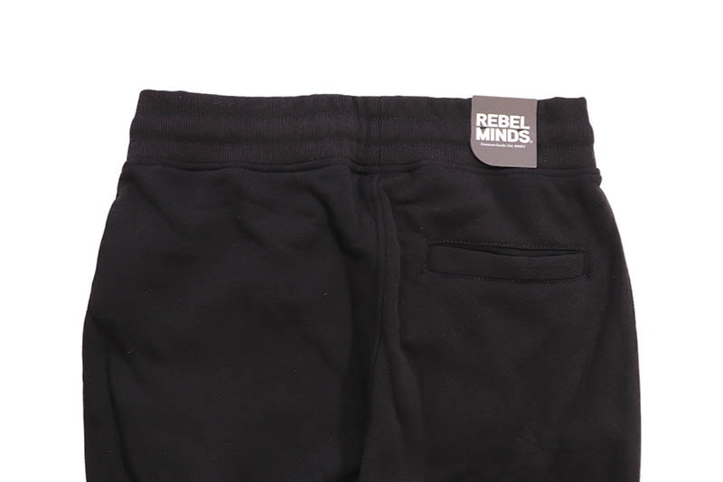 REBEL MINDS CROSS STACKED SWEATPANTS (152-428:BLACK)