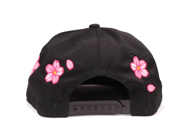 oMA STUDIOS NY CHERRY BLOSSOM HAT (BLACK)