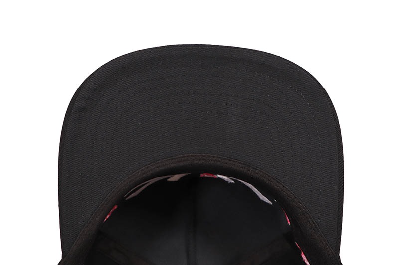 oMA STUDIOS NY CHERRY BLOSSOM HAT (BLACK)