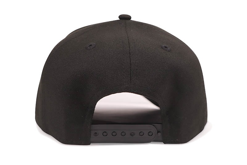 NEW ERA NEW YORK YANKEES PEARL BADGE 9FORTY A-FRAME TRUCKER CAP (BLACK/CROME WHITE) 14744953