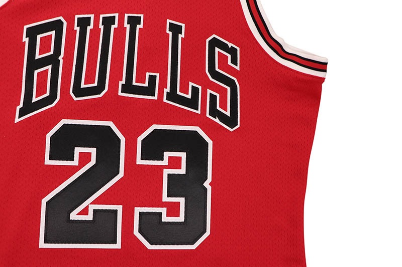 MITCHELL & NESS AUTHENTIC JERSEY (CHICAGO BULLS/ROAD/MICHAEL JORDAN/#23/1997-98:UNIVERSITY SCARLET) AJY4GS18399-CBUSCAR97MJO