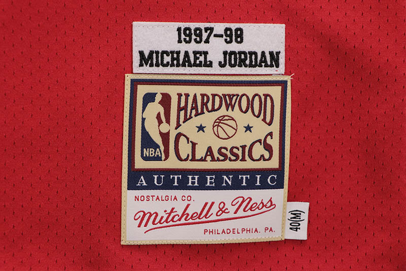 MITCHELL & NESS AUTHENTIC JERSEY (CHICAGO BULLS/ROAD/MICHAEL JORDAN/#23/1997-98:UNIVERSITY SCARLET) AJY4GS18399-CBUSCAR97MJO