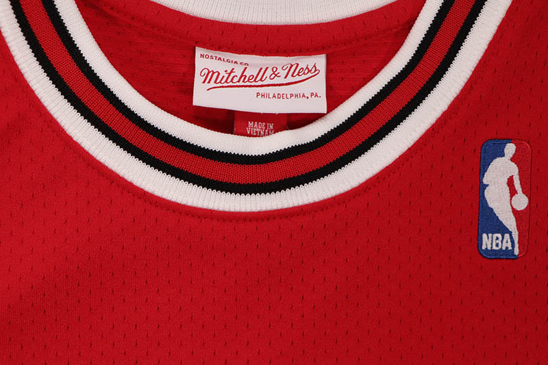 MITCHELL & NESS AUTHENTIC JERSEY (CHICAGO BULLS/ROAD/MICHAEL JORDAN/#23/1997-98:UNIVERSITY SCARLET) AJY4GS18399-CBUSCAR97MJO