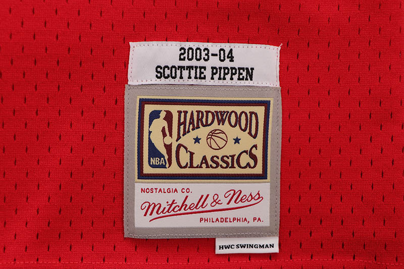 MITCHELL&NESS SWINGMAN JERSEY (CHICAGO BULLS/HARDWOOD CLASSIC/SCOTTIE PIPPEN/#33/2003-04:SCARLET) SMJY4161
