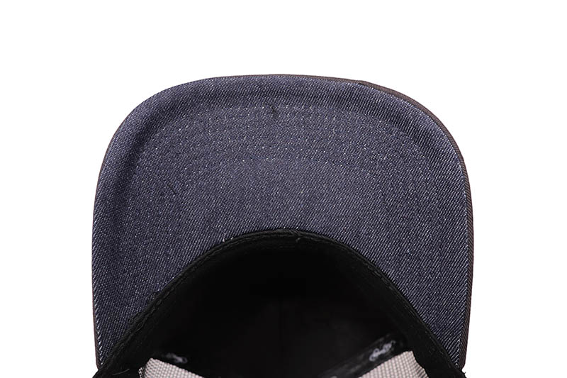 ED HARDY RHINESTONE DOGGER TRUCKER HAT (CHARCOAL) EHH0001-41RS