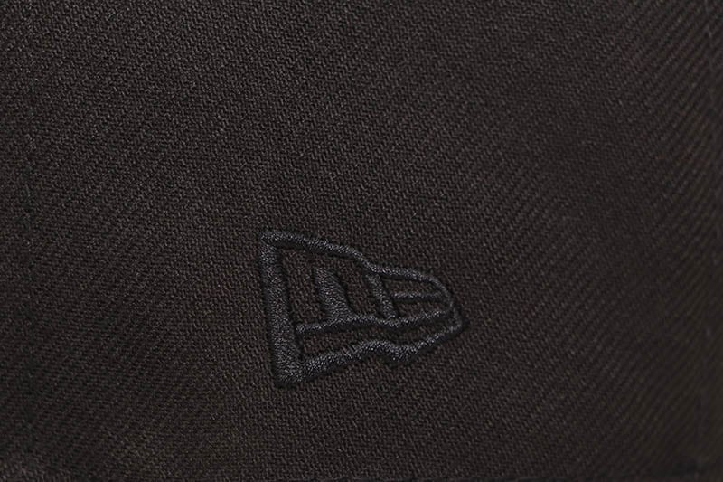 NEW ERA SAN DIEGO PADRES FLYING SKULL 59FIFTY FITTED CAP (1998 WORLD SERIES CUSTOM SIDE PATCH/GREY UNDER VISOR/BLACK) 70945769