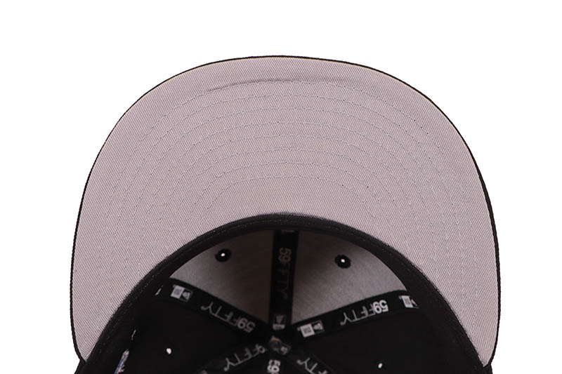 NEW ERA SAN DIEGO PADRES FLYING SKULL 59FIFTY FITTED CAP (1998 WORLD SERIES CUSTOM SIDE PATCH/GREY UNDER VISOR/BLACK) 70945769