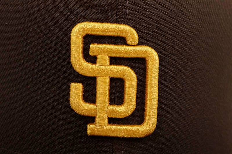NEW ERA SAN DIEGO PADRES 59FIFTY FITTED CAP (40TH ANNIVERSARY SIDE PATCH/GREY UNDER VISOR/WALNUT BLACK) 70853571