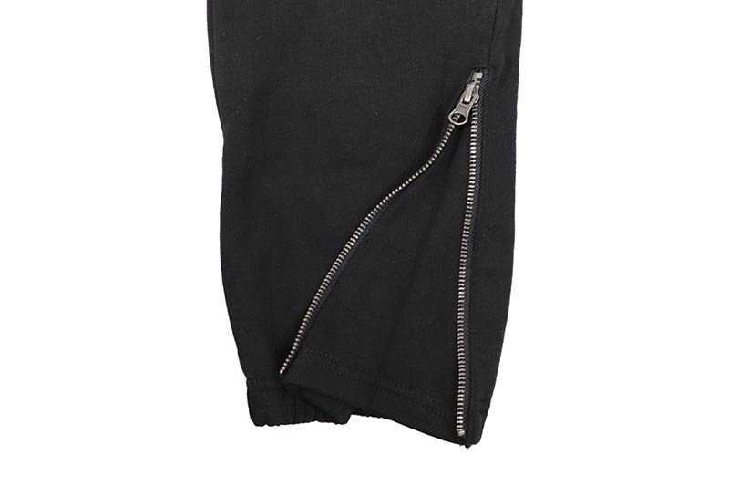 COOKIES PARADISE CITY RHINESTONE APPLIQUE FLEECE PANTS (BLACK) CM254BKP03