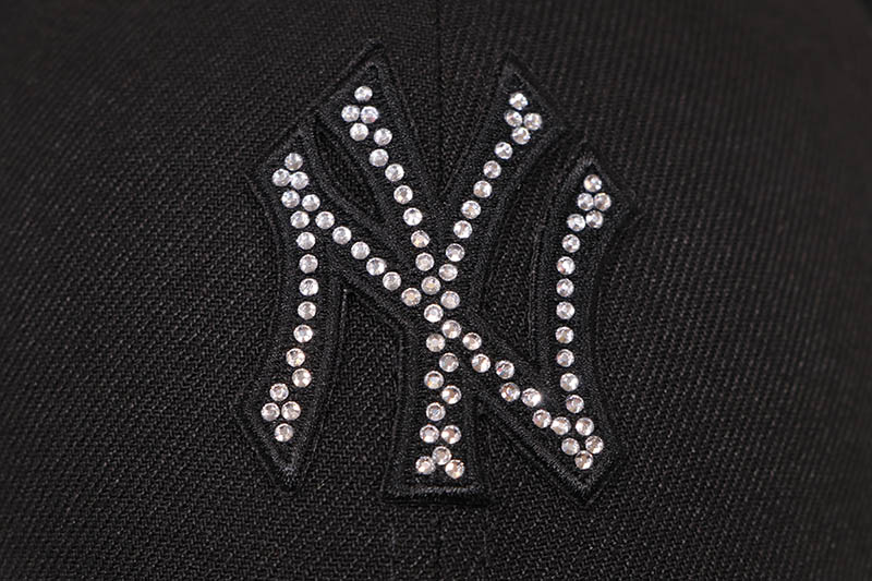 NEW ERA NEW YORK YANKEES RHINESTONE 9FORTY ADJUSTABLE CAP (BLACK
