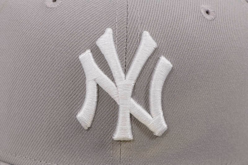 NEW ERA NEW YORK YANKEES 59FIFTY FITTED CAP (2024 WORLD SERIES SIDE PATCH/GREY UNDER VISOR/GREY)