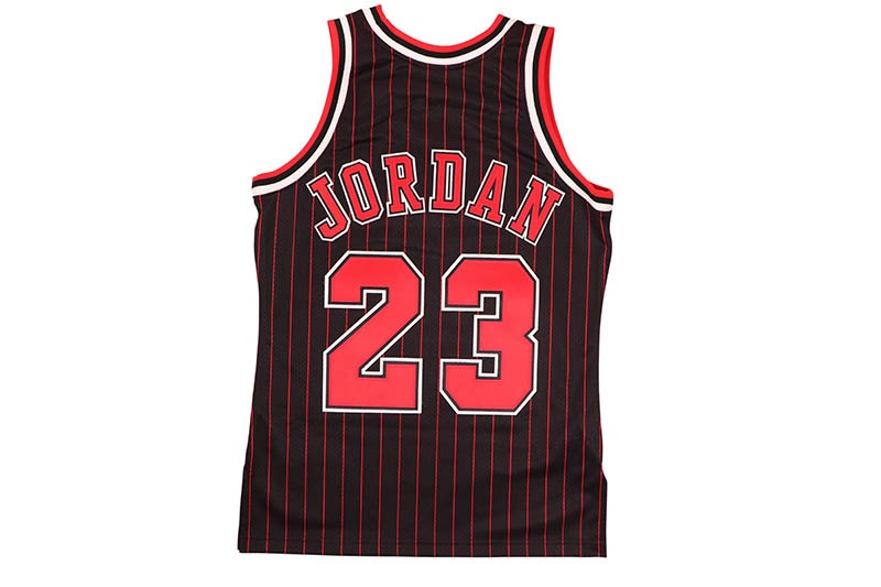MITCHELL & NESS AUTHENTIC JERSEY (CHICAGO BULLS/ALTERNATE/MICHAEL JORDAN/#23/1996-97:BLACK) AJY4AC18126-CBUBLCK96MJO