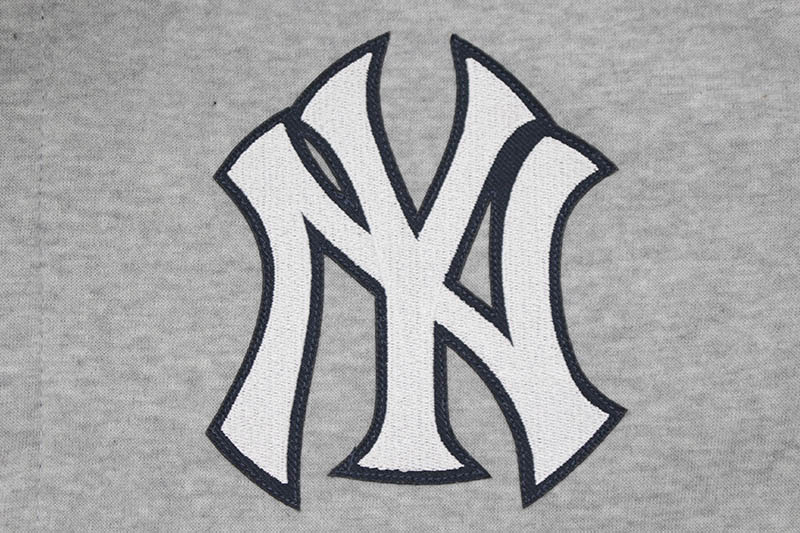 JH Design NEW YORK YANKEES REVERSIBLE FLEECE AND FAUX LEATHER HOODED JACKET (953-GTT8:GREY/NAVY)