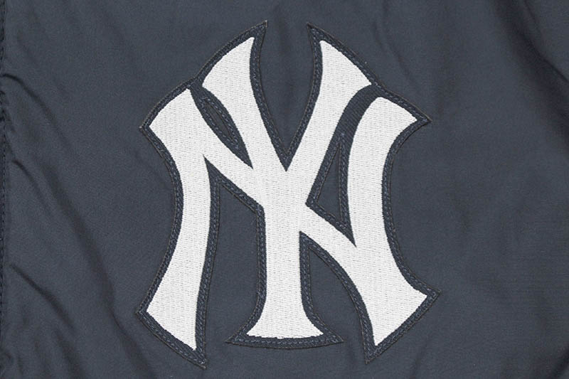 JH Design NEW YORK YANKEES REVERSIBLE FLEECE AND FAUX LEATHER HOODED JACKET (953-GTT8:GREY/NAVY)