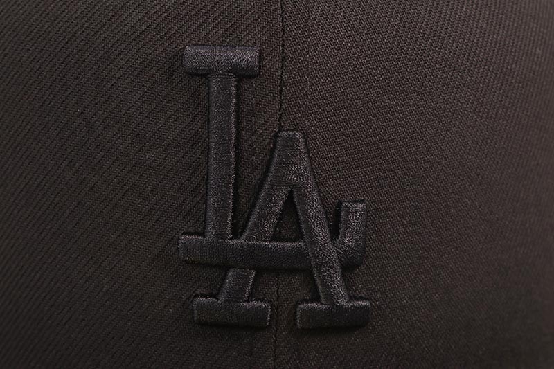 NEW ERA LOS ANGELES DODGERS 59FIFTY FITTED CAP (1981 WORLD SERIES SIDE PATCH/GREY UNDER VISOR/BLACKOUT) 70932018