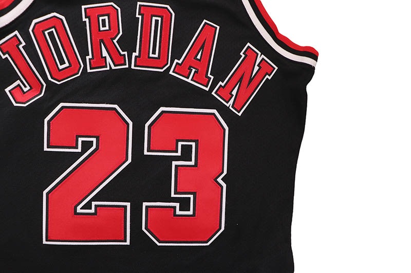 MITCHELL & NESS AUTHENTIC JERSEY (CHICAGO BULLS/ALTERNATE/MICHAEL JORDAN/#23/1997-98:BLACK) AJY4GS18400-CBUBLCK97MJO