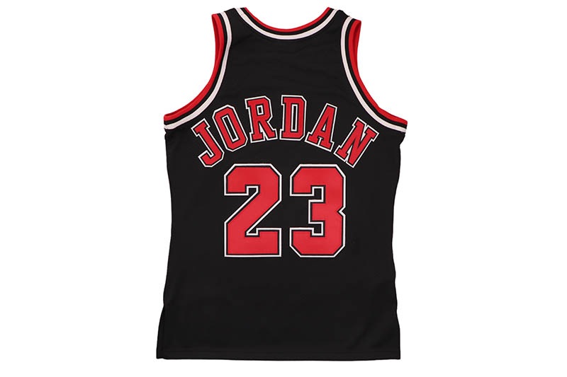 MITCHELL & NESS AUTHENTIC JERSEY (CHICAGO BULLS/ALTERNATE/MICHAEL JORDAN/#23/1997-98:BLACK) AJY4GS18400-CBUBLCK97MJO