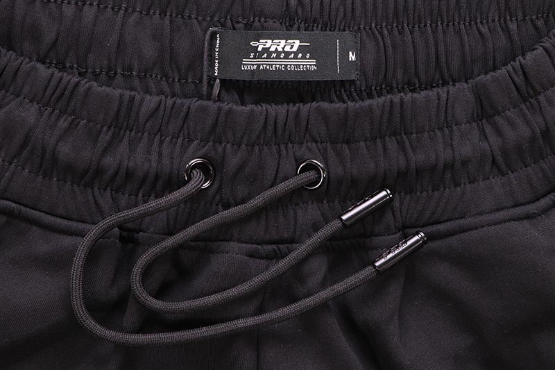 PRO STANDARD NEW YORK KNICKS SCRIPT TAIL DOUBLE KNIT 2.0 SHORT (BNK3515427-BRB:BLACK/ROYAL BLUE/BLACK)