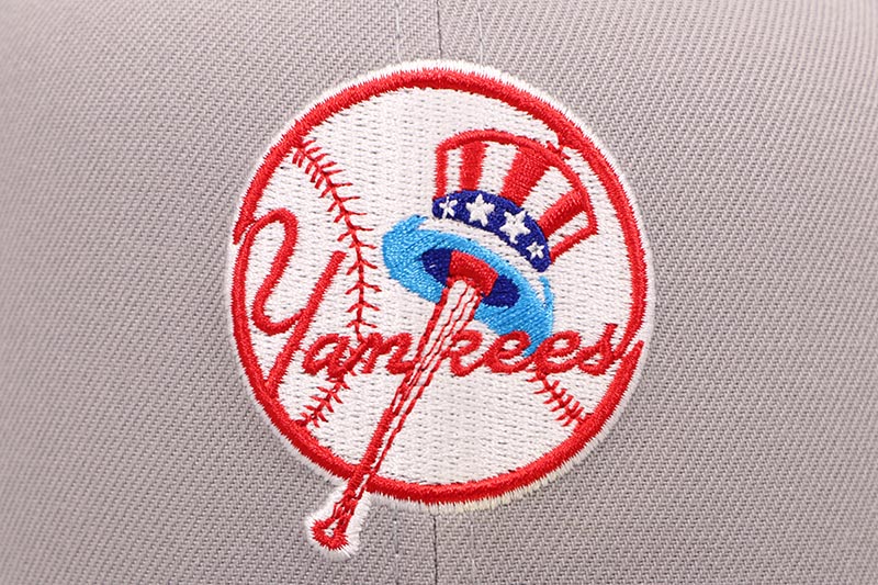 NEW ERA NEW YORK YANKEES 59FIFTY FITTED CAP (2024 WORLD SERIES SIDE PATCH/GREY UNDER VISOR/GREY PRIMARY LOGO) 70945761