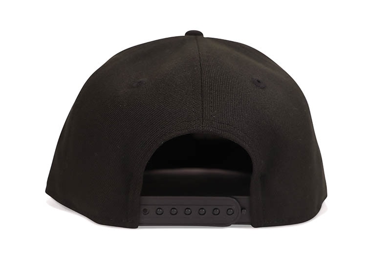 NEW ERA NEW YORK KNICKS 2026 NBA FINALS LOCKER ROOM REPLICA 9FIFTY SNAPBACK HAT (BLACK) 71091749