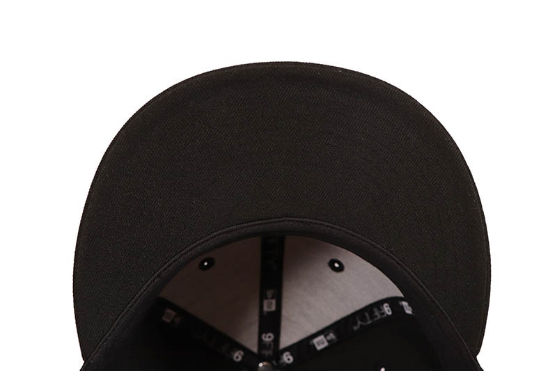 NEW ERA NEW YORK KNICKS 2026 NBA FINALS LOCKER ROOM REPLICA 9FIFTY SNAPBACK HAT (BLACK) 71091749
