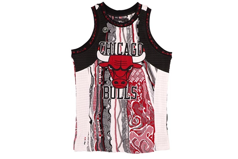 COOGI X NBA X PROTEGE CHICAGO BULLS SWEATER VEST (CGN-VST1-1001-CH:MULTI)
