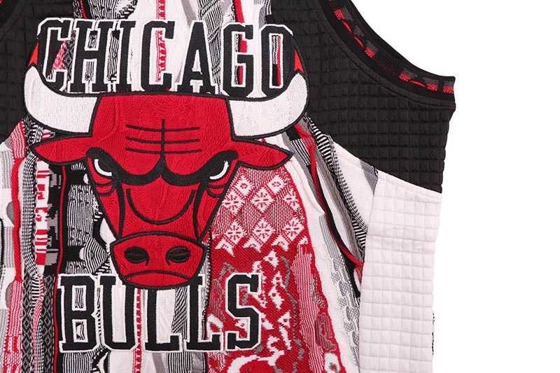 COOGI X NBA X PROTEGE CHICAGO BULLS SWEATER VEST (CGN-VST1-1001-CH:MULTI)