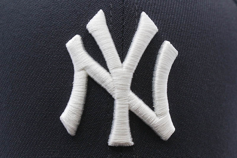 NEW ERA NEW YORK YANKEES 39THIRTY STRETCH FIT CAP (NAVY/DEREK JETER 2020 HALL OF FAME)