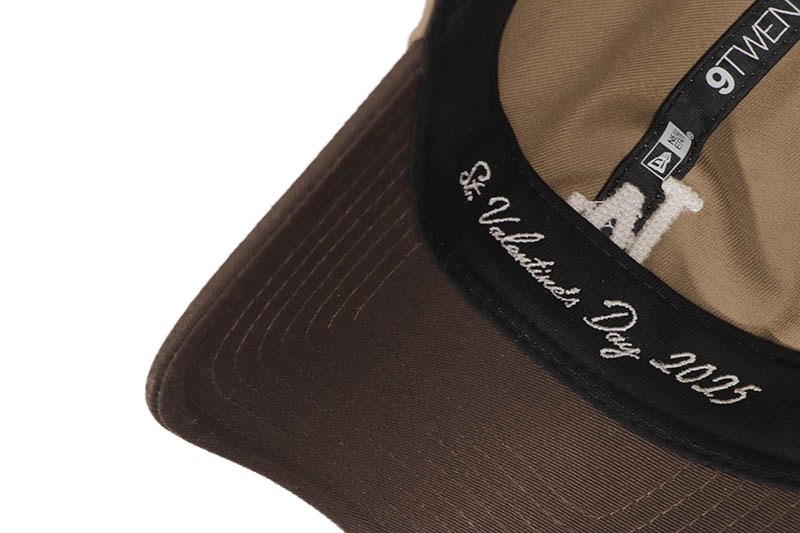 NEW ERA LOS ANGELES DODGERS 9TWENTY ST. VALENTINE'S DAY ADJUSTABLE CAP (KHAKI/WALNUT) 14490395