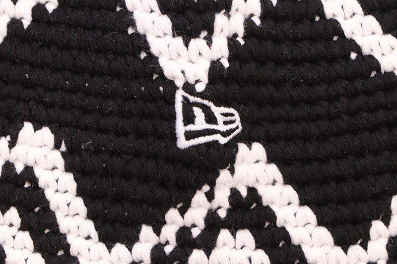 NEW ERA CROCHET KNIT BUCKET (BLACK/WHITE) 14667698