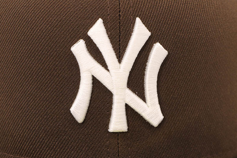 NEW ERA NEW YORK YANKEES 59FIFTY FITTED CAP (1938 WORLD SERIES SIDE PATCH/GREY UNDER VISOR/WALNUT) 14724844