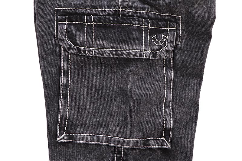 TRUE RELIGION VINNY BIG T DENIM CARGO SHORT (109403:BULLET BLACK WASH)