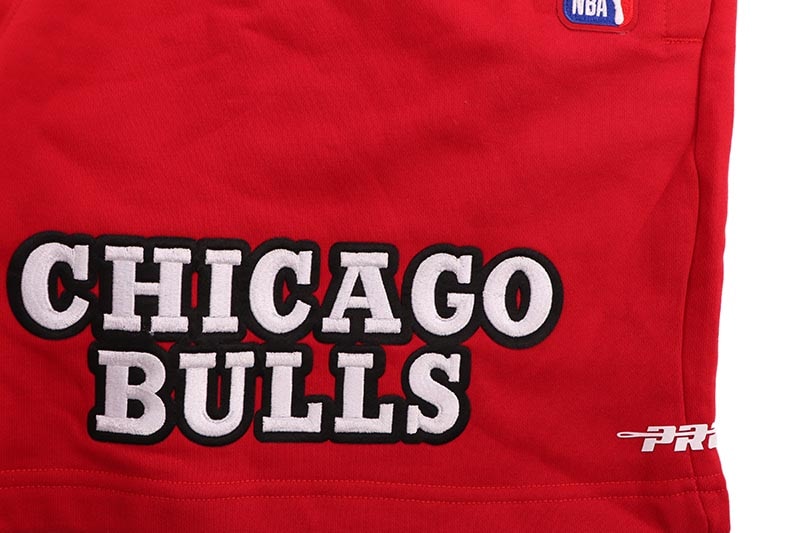 PRO STANDARD CHICAGO BULLS RETRO CLASSIC SHORT (BCB356013-RED:RED)