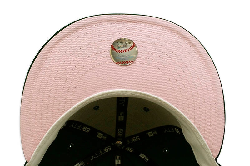 NEW ERA OAKLAND ATHLETICS 59FIFTY FITTED CAP (PINK UNDER VISOR/DARK GREEN)