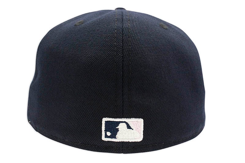 NEW ERA NEW YORK YANKEES 59FIFTY FITTED CAP (PINK UNDER VISOR/NAVY)
